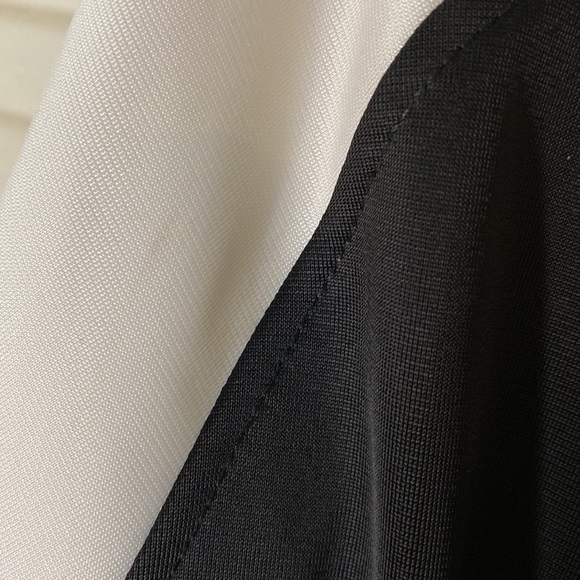 Women’s Miami Super Bowl LIV Jacket…🏈 - Picture 12 of 16